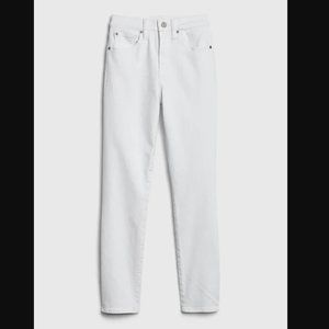 NWT - GAP High Rise Skinny Jeans, size 28P, white